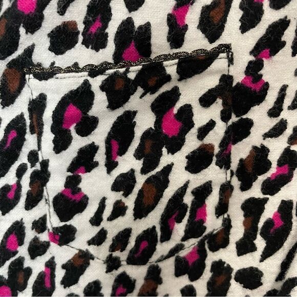 [M] La Senza Pink, White & Black Leopard Print Flannel Button Down Sleep Shirt - Picture 13 of 13
